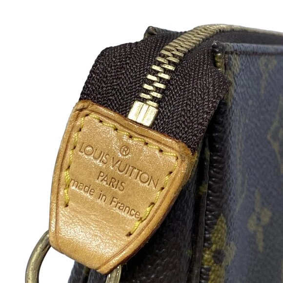 LOUIS VUITTON Pochette Accessoires Monogram Handbag 728-082325 - Picture 14 of 14